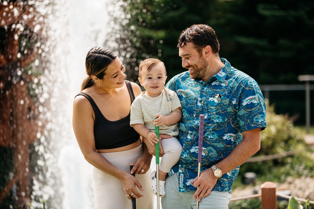 Icicle Village Resort family