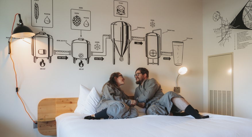 wren couple on bed