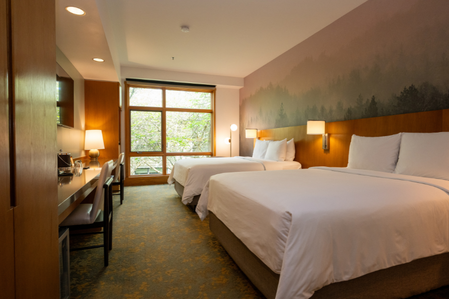 book early, save 20% 