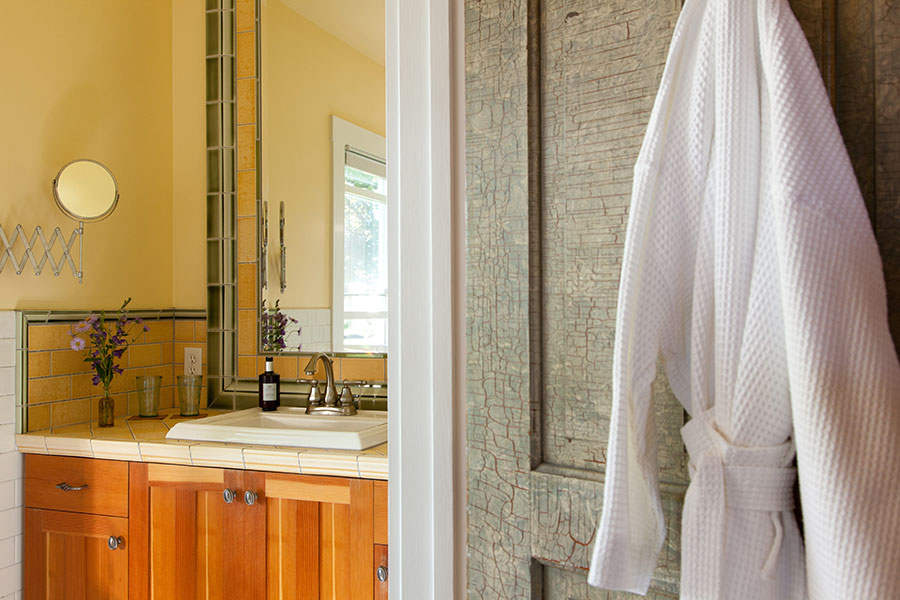 bunkhouse bathroom