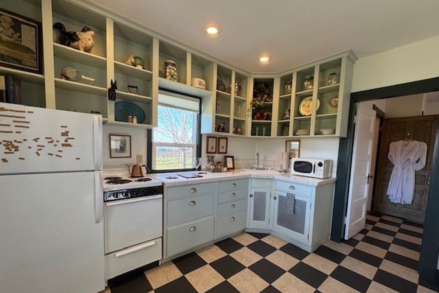 bunk kitchen 