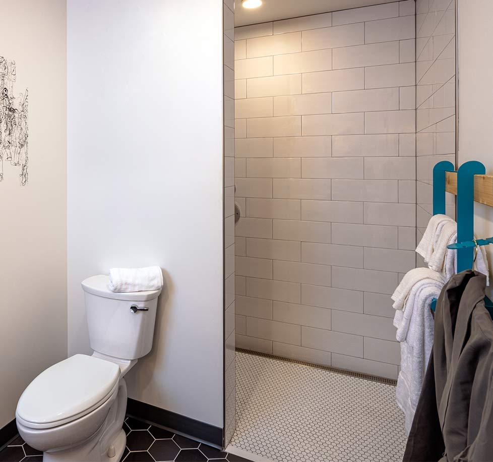 bitterroot suite accessible shower